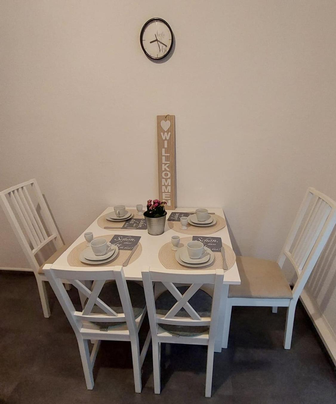 Gockel Homes 1 - Zentral Mit Balkon & Netflix Apartment